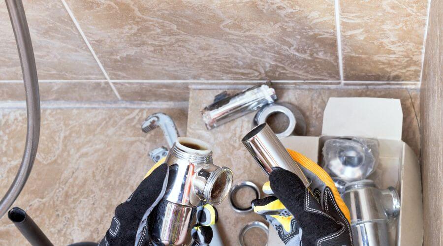 Professional gutter cleaning in Strawberry Point, IA